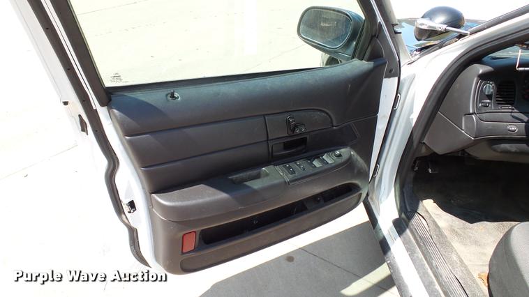 image for item DP9967 2011 Ford Crown Victoria Police Interceptor