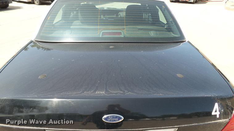 image for item DP9967 2011 Ford Crown Victoria Police Interceptor