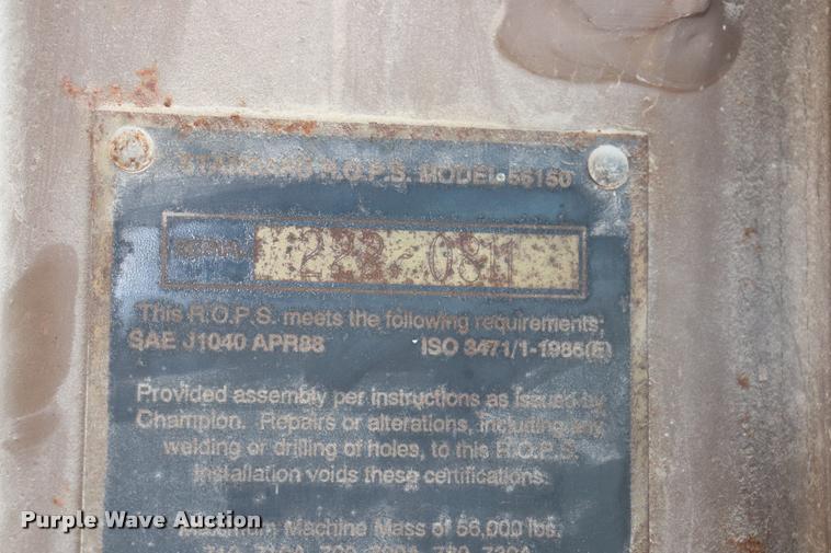 image for item DQ9308 1992 Champion 720A rigid frame motor grader