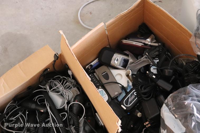 image for item DQ9359 Office equipment