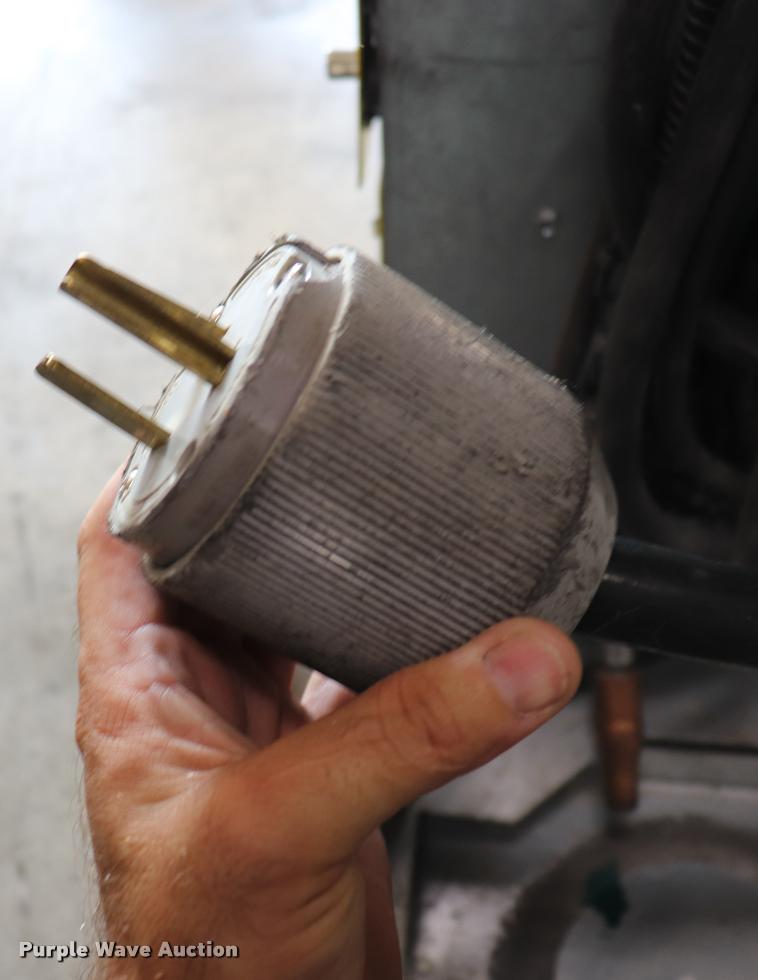 image for item DQ9361 Esab Migmaster 250 welder