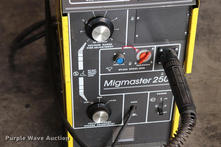 image for item DQ9362 Esab Migmaster 250 welder