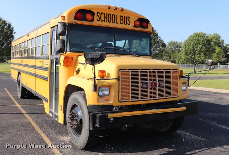image for item DQ9366 1999 GMC B7 school bus