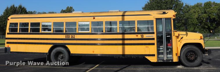 image for item DQ9366 1999 GMC B7 school bus
