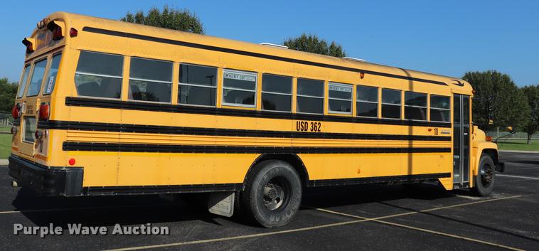 image for item DQ9366 1999 GMC B7 school bus