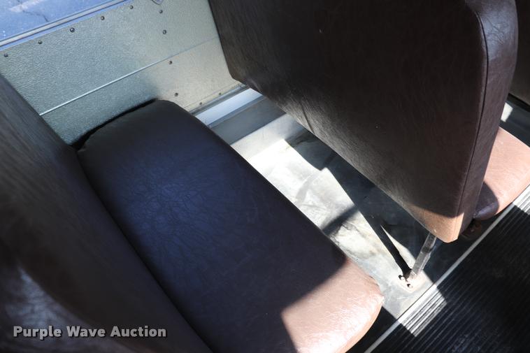 image for item DQ9366 1999 GMC B7 school bus