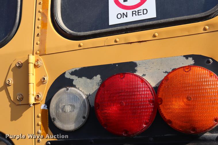 image for item DQ9366 1999 GMC B7 school bus