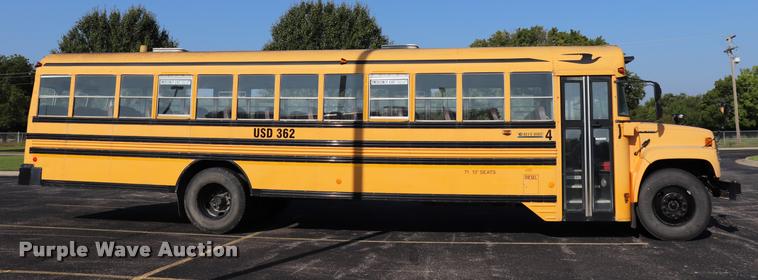 image for item DQ9367 2001 GMC B7 school bus