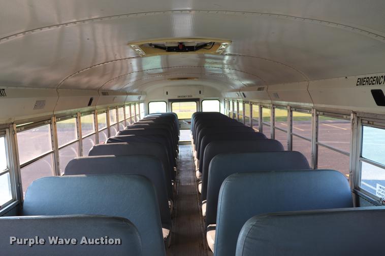 image for item DQ9368 2002 International school bus