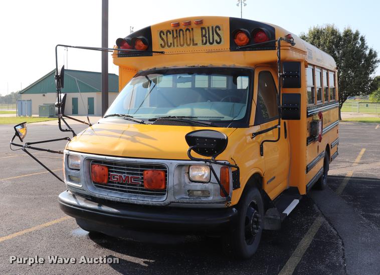 image for item DQ9369 2001 GMC Savana G3500 Cargo school bus