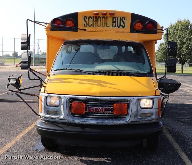 image for item DQ9369 2001 GMC Savana G3500 Cargo school bus
