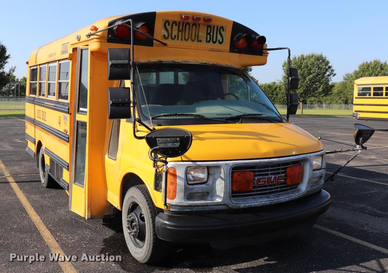 image for item DQ9369 2001 GMC Savana G3500 Cargo school bus