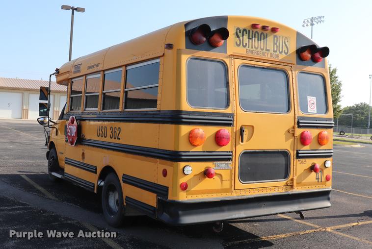 image for item DQ9369 2001 GMC Savana G3500 Cargo school bus