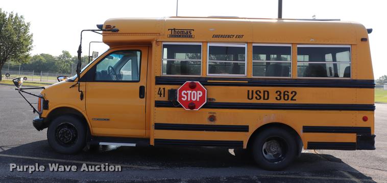 image for item DQ9369 2001 GMC Savana G3500 Cargo school bus