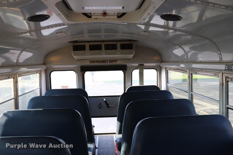 image for item DQ9369 2001 GMC Savana G3500 Cargo school bus