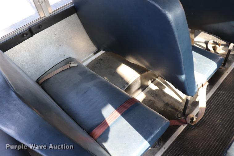 image for item DQ9369 2001 GMC Savana G3500 Cargo school bus