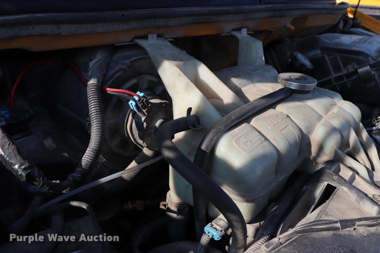 image for item DQ9369 2001 GMC Savana G3500 Cargo school bus