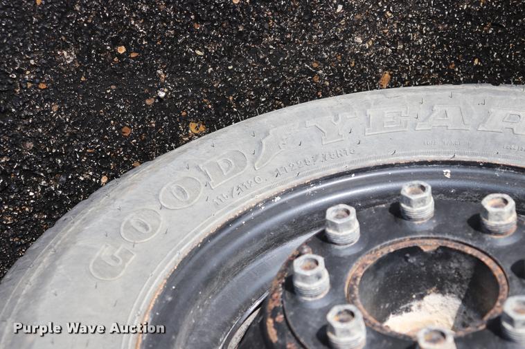 image for item DQ9369 2001 GMC Savana G3500 Cargo school bus