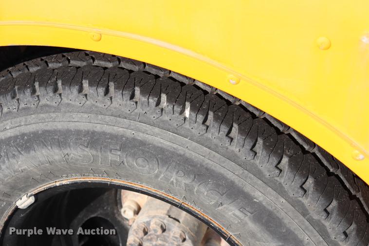 image for item DQ9369 2001 GMC Savana G3500 Cargo school bus