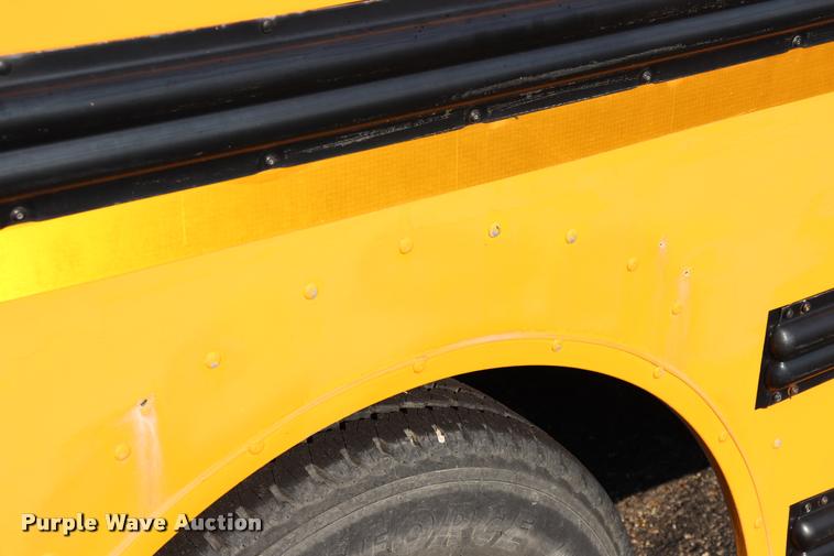 image for item DQ9369 2001 GMC Savana G3500 Cargo school bus