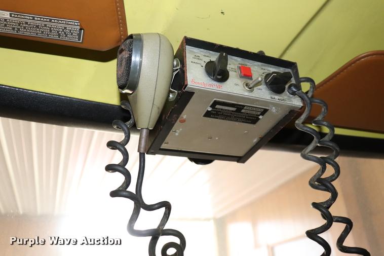 image for item DQ9372 1980 Ford F700 fire truck