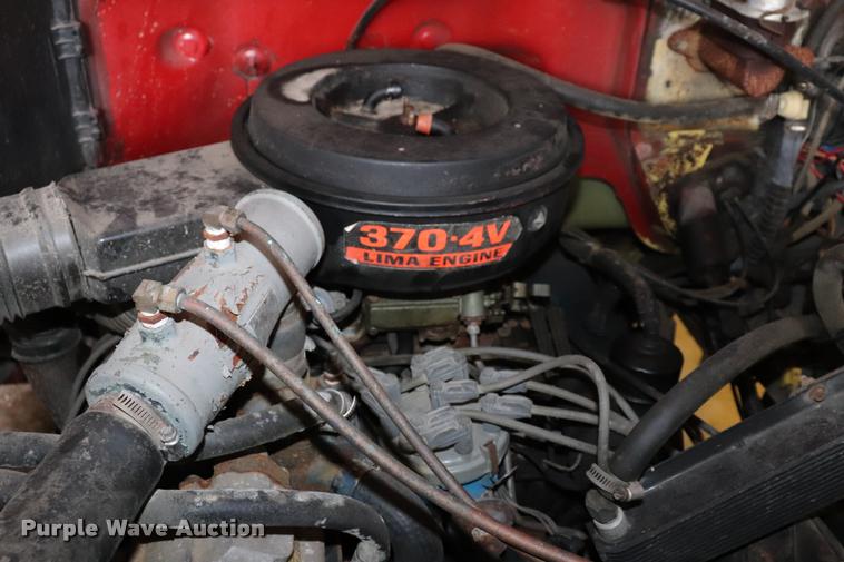 image for item DQ9372 1980 Ford F700 fire truck