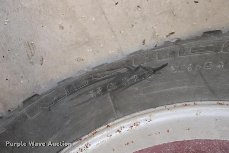 image for item DQ9372 1980 Ford F700 fire truck