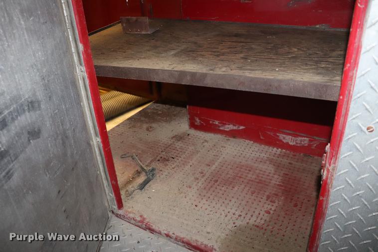 image for item DQ9372 1980 Ford F700 fire truck