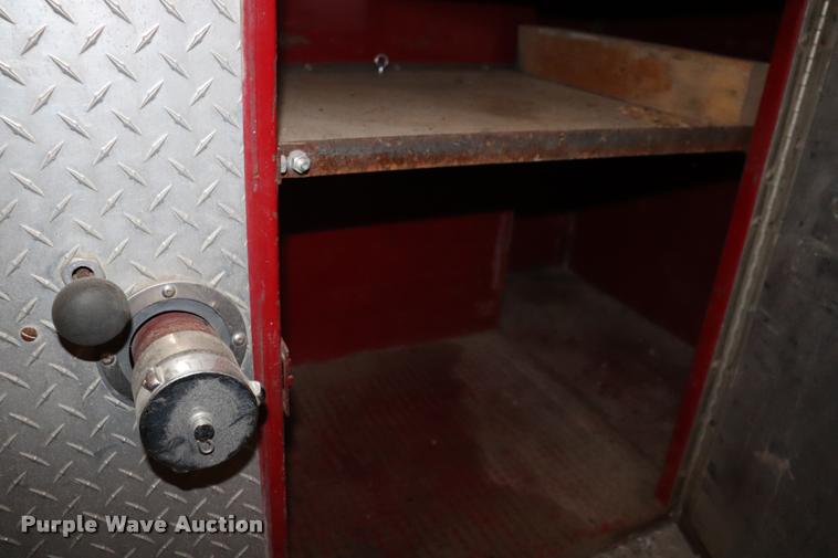 image for item DQ9372 1980 Ford F700 fire truck