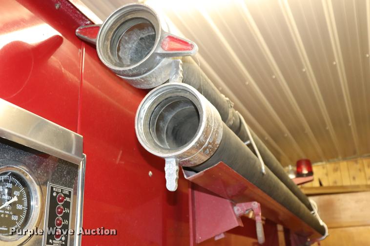 image for item DQ9372 1980 Ford F700 fire truck