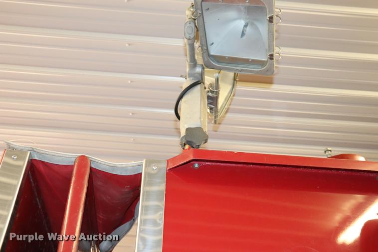 image for item DQ9372 1980 Ford F700 fire truck