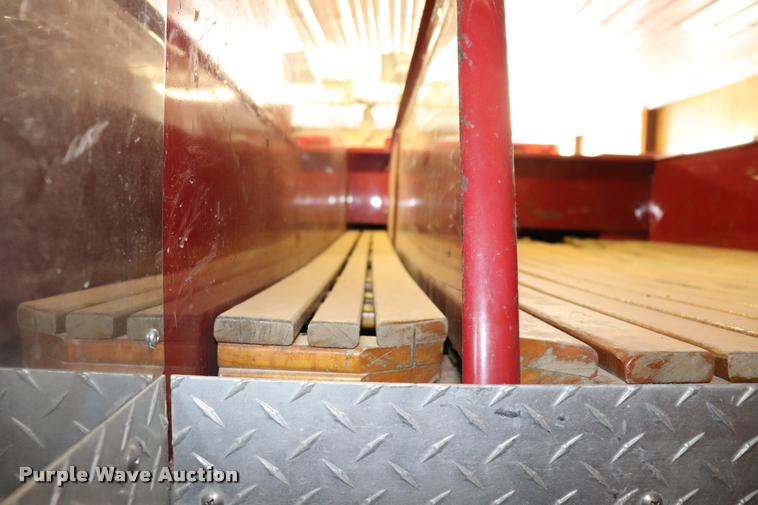 image for item DQ9372 1980 Ford F700 fire truck