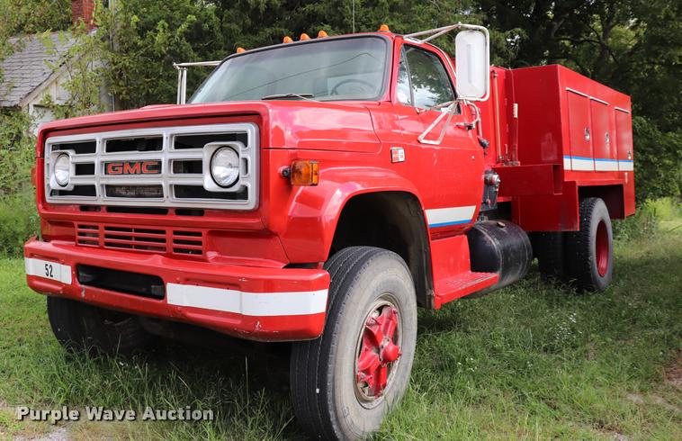 image for item DQ9373 1980 GMC Sierra 7000 fire truck