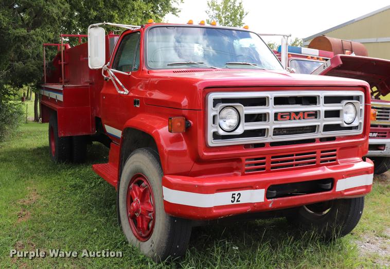 image for item DQ9373 1980 GMC Sierra 7000 fire truck
