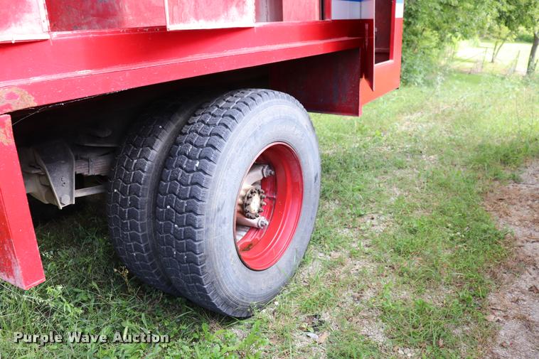 image for item DQ9373 1980 GMC Sierra 7000 fire truck