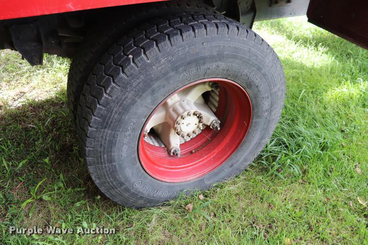 image for item DQ9373 1980 GMC Sierra 7000 fire truck