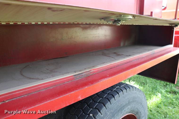 image for item DQ9373 1980 GMC Sierra 7000 fire truck