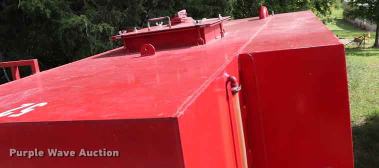 image for item DQ9373 1980 GMC Sierra 7000 fire truck