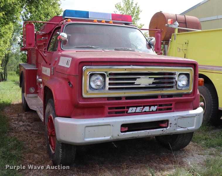 image for item DQ9374 1974 Chevrolet C65 fire truck