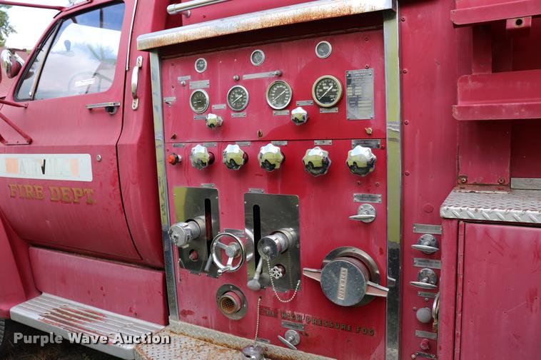 image for item DQ9374 1974 Chevrolet C65 fire truck
