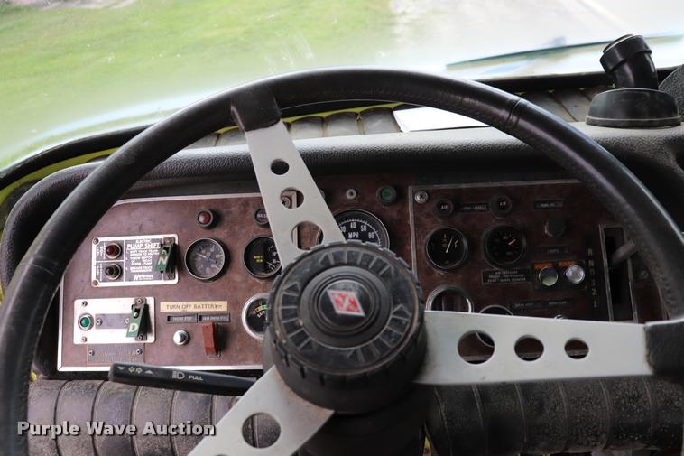 image for item DQ9375 1978 Pierce 1871-LPC fire truck