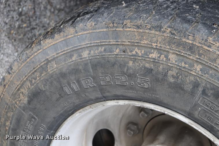 image for item DQ9376 1982 International S1900 tanker fire truck