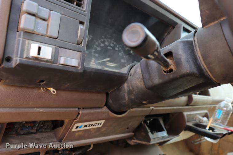 image for item DQ9459 1994 Chevrolet Cheyenne 1500 pickup truck