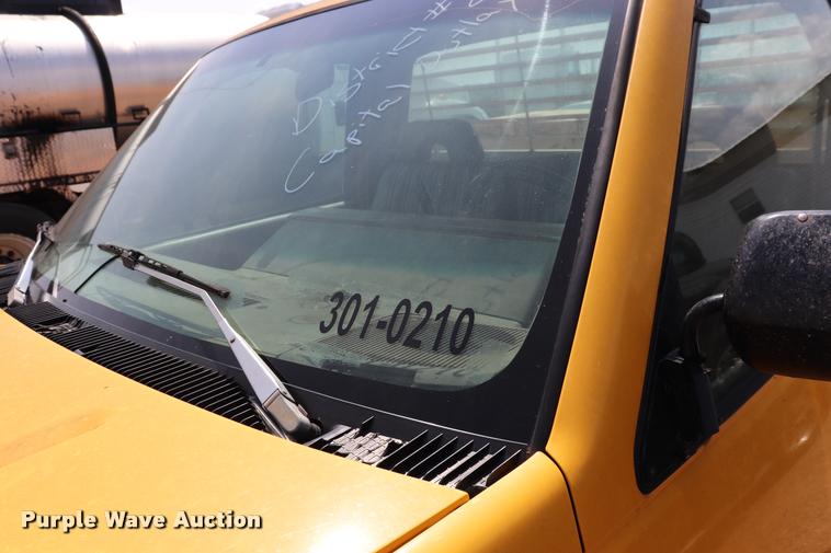 image for item DQ9459 1994 Chevrolet Cheyenne 1500 pickup truck