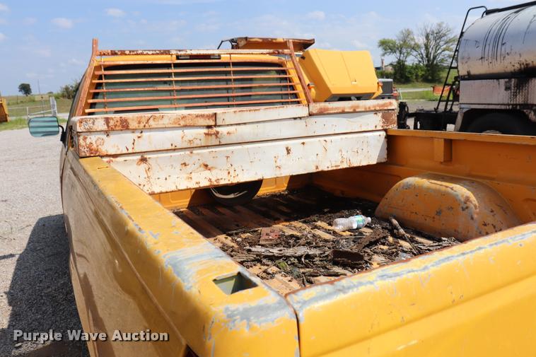 image for item DQ9459 1994 Chevrolet Cheyenne 1500 pickup truck