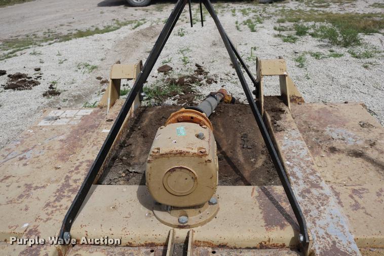 image for item DW9766 1999 Land Pride rotary mower