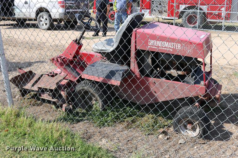 image for item DW9806 Toro Groundsmaster 345 lawn mower