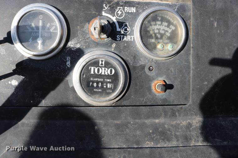 image for item DW9806 Toro Groundsmaster 345 lawn mower