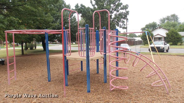image for item EB9096 Playground equipment