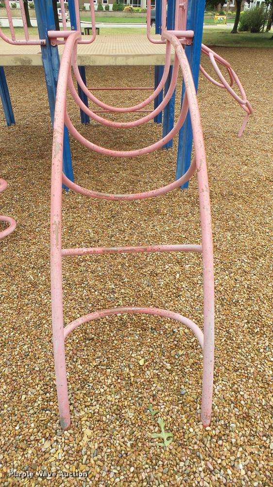 image for item EB9096 Playground equipment
